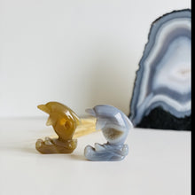 Load image into Gallery viewer, Druzy agate dolphin blue yellow
